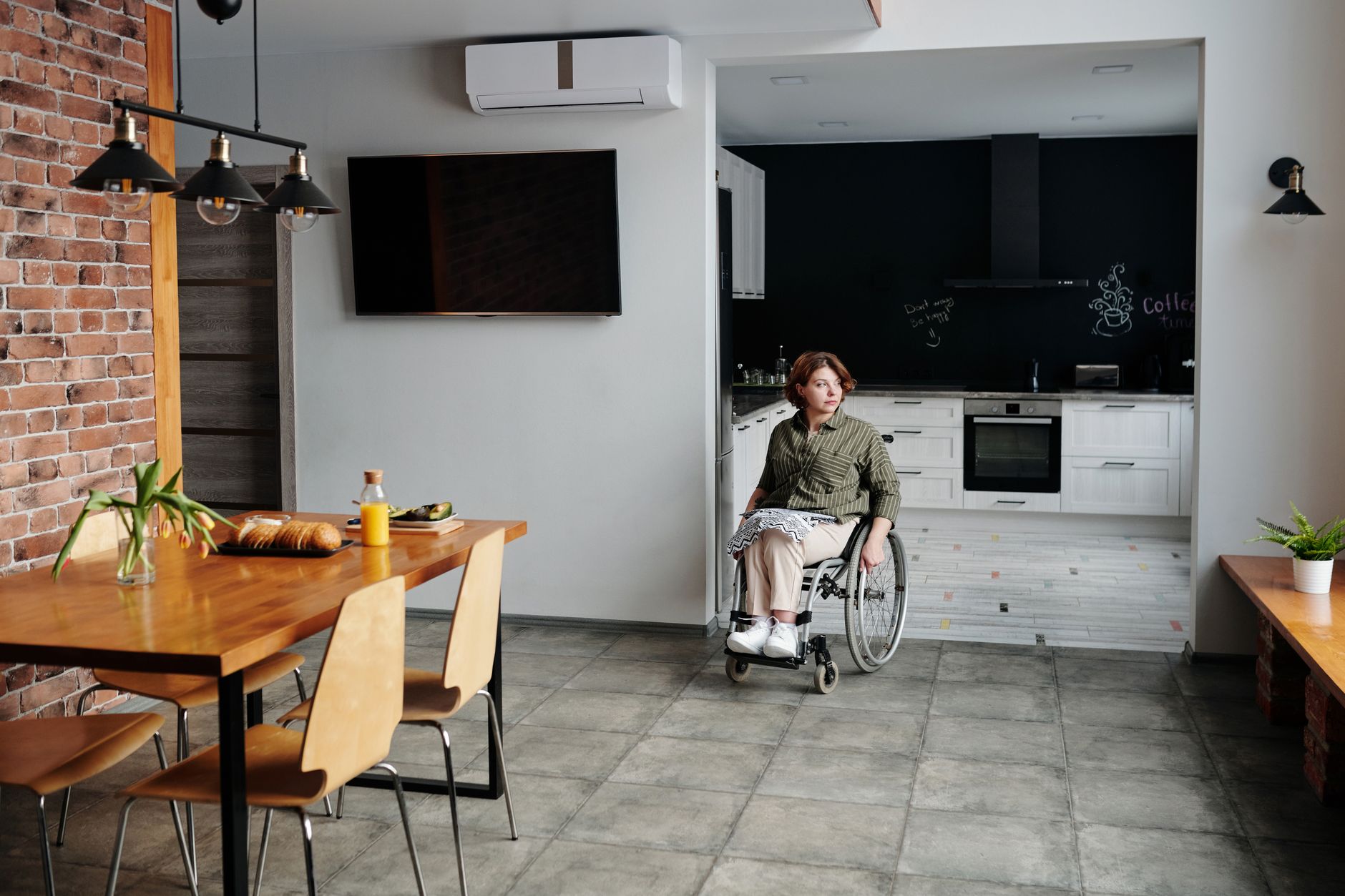 Aménagement PMR équipe à Montreuil
